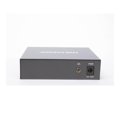 Switch Gigabit  PoE+ / No Administrable / 4 Puertos 10/100/1000 Mbps PoE+ / 1 Puerto 10/100/1000 Mbps Uplink /  35 W